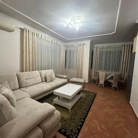 Apartment דירה *