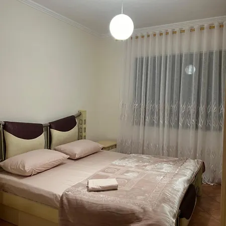 Apartment * טיראנה